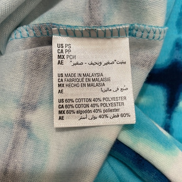 Karen Scott V-neck Front 4 buttons Short Sleeve Top Blue Navy White Stripes - Picture 8 of 13